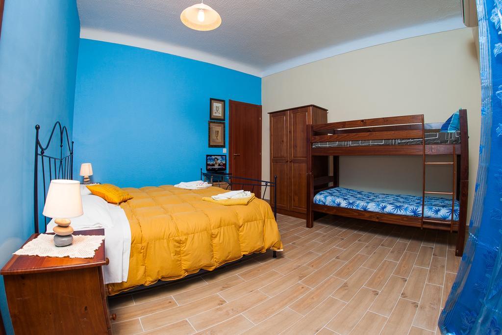 Umberto 33 Bed & Breakfast Piazza Armerina Cameră foto